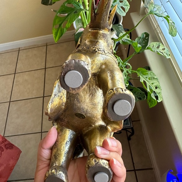 Decorative Brass tone Elephant Figurine - Picture 7 of 8